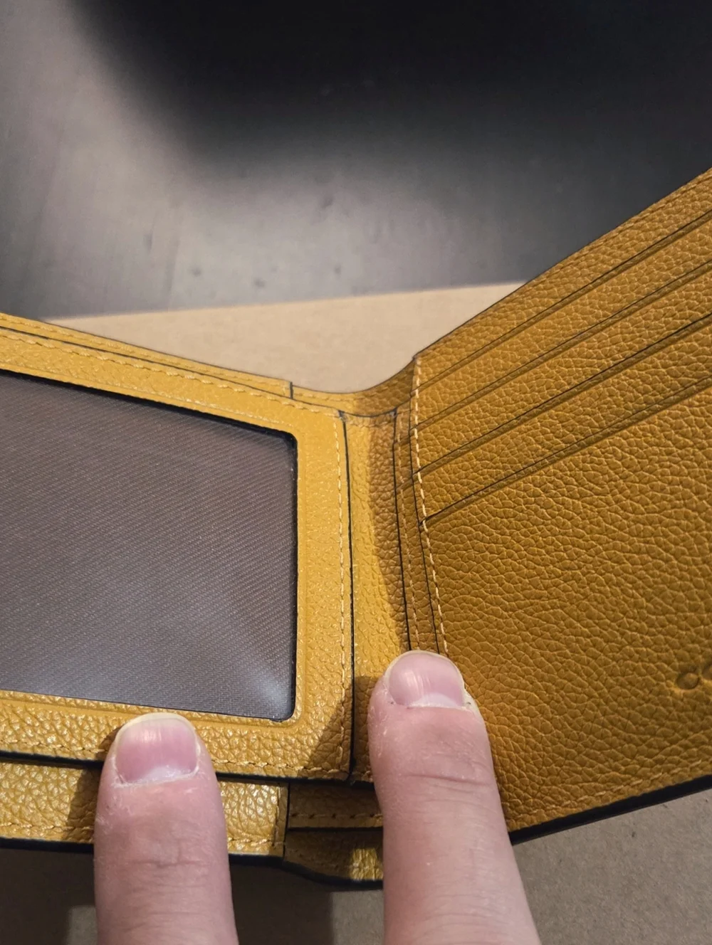 Coach Bifold Wallet Buttercup - Picture 5 of 6